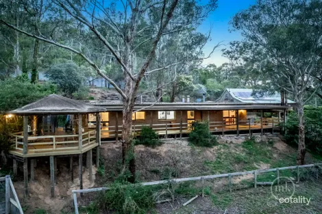 Property photo of 15 Kennedy Road St Andrews VIC 3761