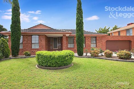 Property photo of 32 Thornhill Drive Keilor Downs VIC 3038