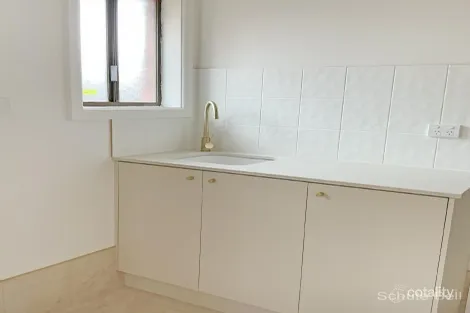 Property photo of 104 Commodore Crescent Narromine NSW 2821