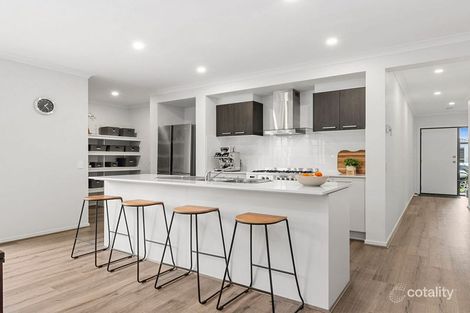 Property photo of 15 Flourish Drive Mount Duneed VIC 3217