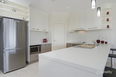 Property photo of 10 Britannia Parade Hindmarsh Island SA 5214