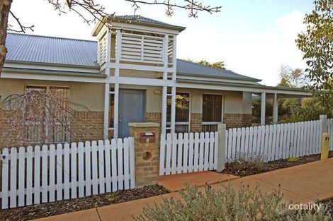 2 Alfreds Gdn, Kingston, TAS 7050