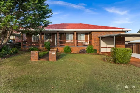 3 Sapphire Ct, Kearneys Spring, QLD 4350