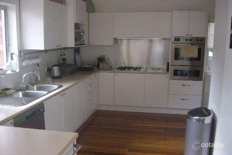 Property photo of 16 Windsor Parade North Narrabeen NSW 2101