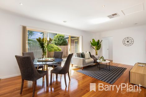 Property photo of 1/11 Roycroft Close Glen Waverley VIC 3150