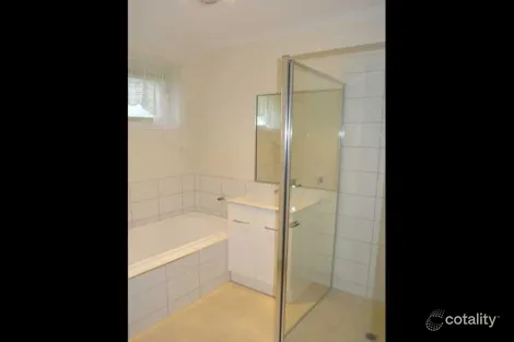 Property photo of 16 Cunningham Close Darley VIC 3340