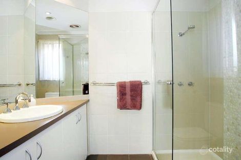 Property photo of 22 Rosella Walk South Morang VIC 3752