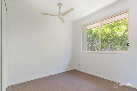 Property photo of 33/1A Alison Road Carrara QLD 4211