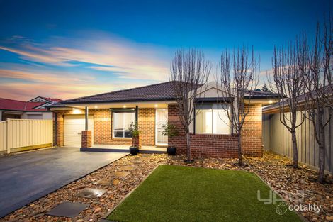 Property photo of 29 Santolin Drive Hillside VIC 3037