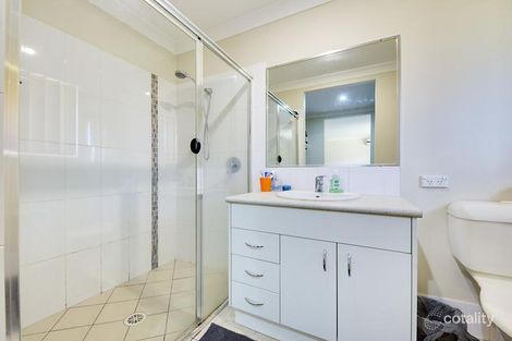 Property photo of 15 Diane Parade Kallangur QLD 4503