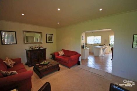 Property photo of 37 Hutchinson Street Bentleigh VIC 3204