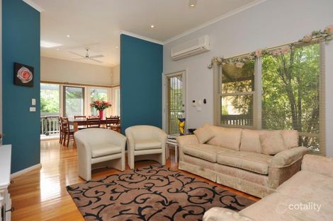 2/15 Coleman Cres, Eltham, VIC 3095