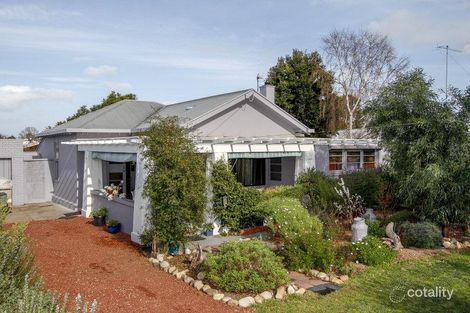 10 Dawson St, Stratford, VIC 3862