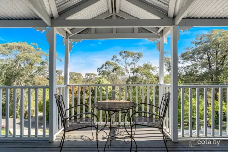 Property photo of 36 Mabel Crescent Mount Macedon VIC 3441