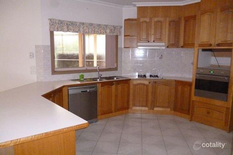Property photo of 17 Franks Way Cranbourne North VIC 3977