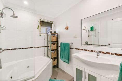 Property photo of 1/10 Shearwater Parade Tweed Heads NSW 2485