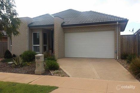 Property photo of 37 Beachview Parade Point Cook VIC 3030