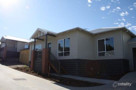Property photo of 4 Bella Vista Crescent Healesville VIC 3777