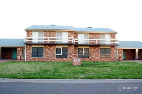 2/27 Dunvarleigh Cres, Griffith, NSW 2680