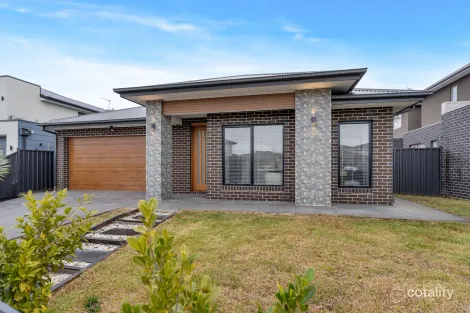 42 Arena Ave, Roxburgh Park, VIC 3064
