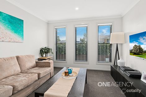 Property photo of 9 Banool Circuit Bomaderry NSW 2541