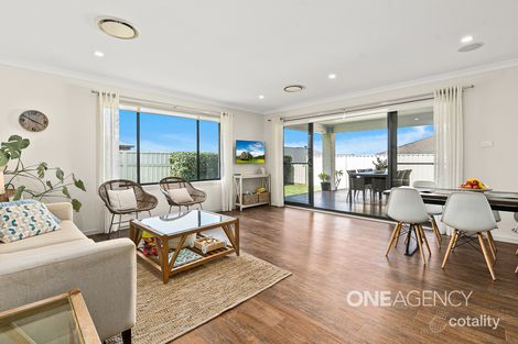 Property photo of 9 Banool Circuit Bomaderry NSW 2541