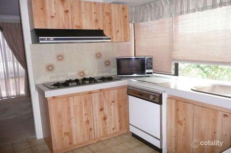 17 Hannan Pl, Huntingdale, WA 6110