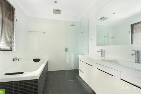 Property photo of 22 Serrata Place Cordeaux Heights NSW 2526