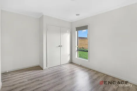 Property photo of 8 Cloudburst Avenue Wyndham Vale VIC 3024