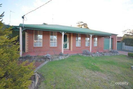 16 Melvyn Cres, Mount Clear, VIC 3350