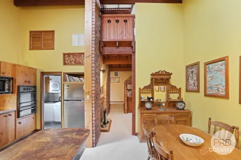 Property photo of 11 Jacaranda Place Oxley Vale NSW 2340