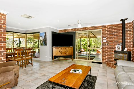 Property photo of 2 Pratt Road Eaton WA 6232