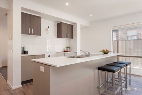 Property photo of 55 Peppertree Parade Craigieburn VIC 3064