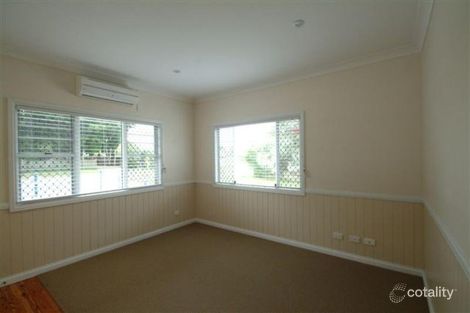 Property photo of 4 Newmarket Street Newtown QLD 4350