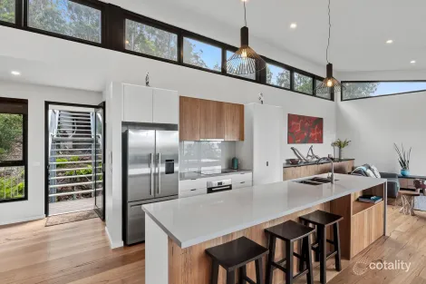 Property photo of 30 Karingal Drive Wye River VIC 3234