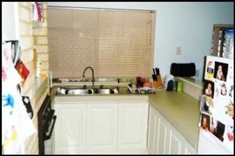 Property photo of 11 Gillen Place Waikiki WA 6169