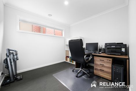 Property photo of 27 Pennyroyal Avenue Truganina VIC 3029