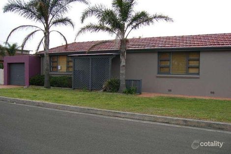 12 Fern St, Windang, NSW 2528