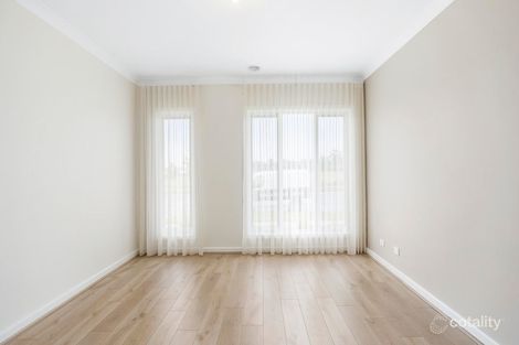 Property photo of 53 Shortridge Drive Lucas VIC 3350