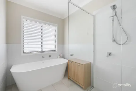 Property photo of 11 Wetherby Street Highfields QLD 4352