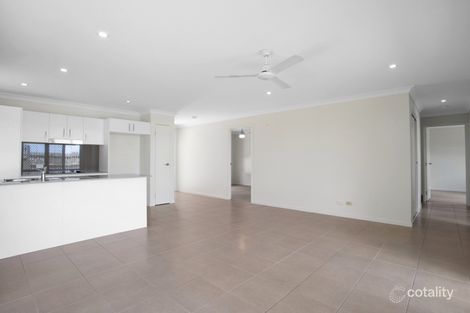 Property photo of 2/59 Caroval Drive Rural View QLD 4740