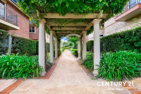 Property photo of 302/4 Wentworth Drive Liberty Grove NSW 2138