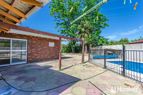 12 Jacobsen Way, Thornlie, WA 6108