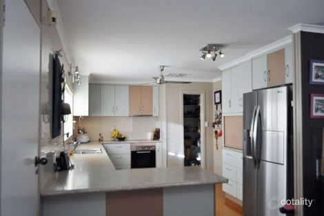 Property photo of 2 Deguara Drive Beaconsfield QLD 4740