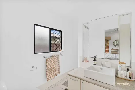 Property photo of 10 Hockey Avenue Smithfield QLD 4878