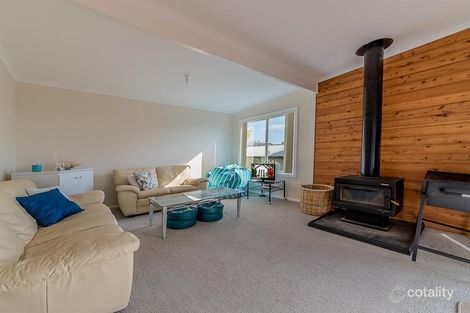 Property photo of 3 Caroline Avenue Cowes VIC 3922