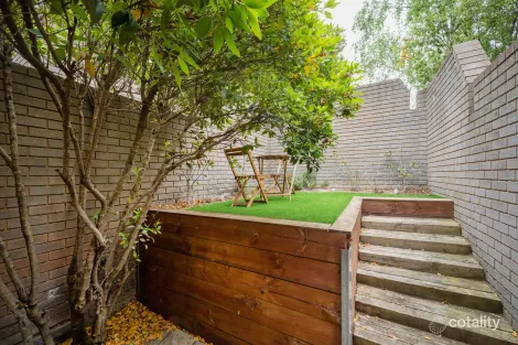 Property photo of 55 Barnet Close Phillip ACT 2606