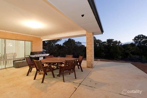 Property photo of 10 Blissett Drive Bedfordale WA 6112