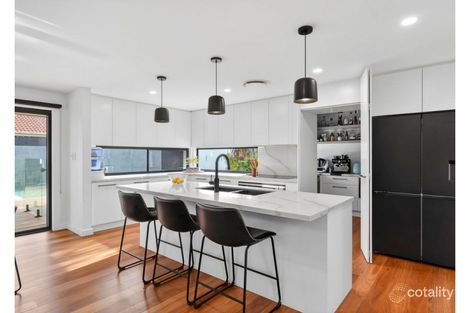 Property photo of 70 Wedgebill Parade Burleigh Waters QLD 4220