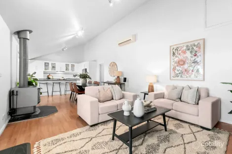 6 Currawong Cres, Bowen Mountain, NSW 2753
